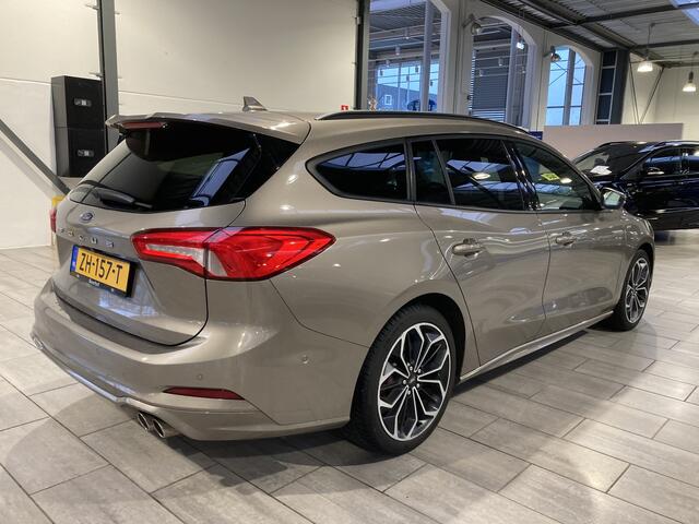 Ford FOCUS Wagon EcoBoost 125pk ST Line Business | Winter Pack | Camera | Adapt. Cruise | B&O | 18'' velgen | Keyless | LED |