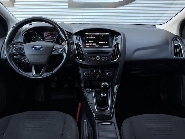Ford FOCUS 1.0 Titanium 1e Eigenaar,Navi,Clima,Cruise,PDC,Stoelverwarming,Dealer Onderhouden,APK tot 09-2026