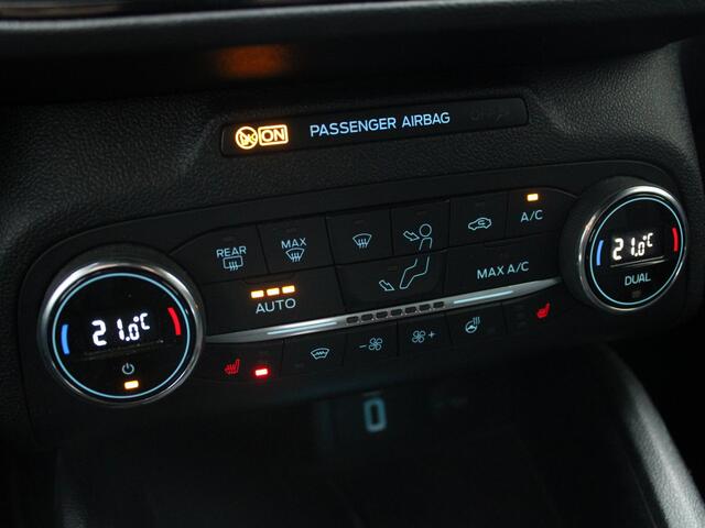 Ford FOCUS Wagon 1.0 EcoBoost Hybrid ST Line Business | TREKHAAK | NAVIGATIE | ACHTERUITRIJCAMERA |