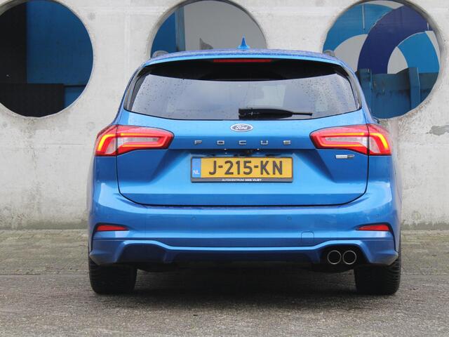 Ford FOCUS Wagon 1.0 EcoBoost Hybrid ST Line Business | TREKHAAK | NAVIGATIE | ACHTERUITRIJCAMERA |