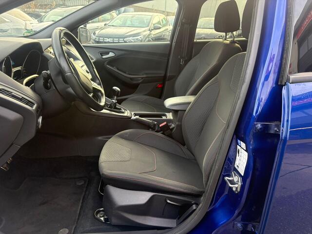 Ford FOCUS Wagon 1.5 Titanium