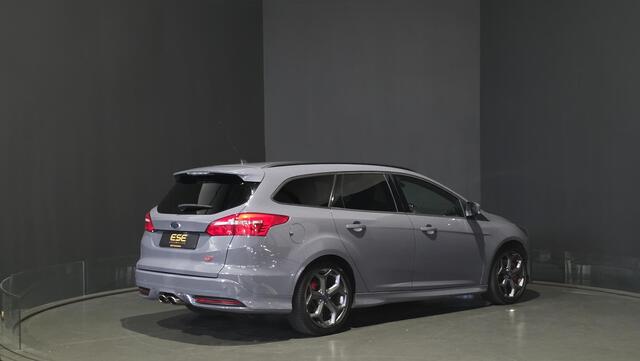 Ford FOCUS Wagon 2.0 ST-3 | Cruise | Bi-Xenon | 250 PK
