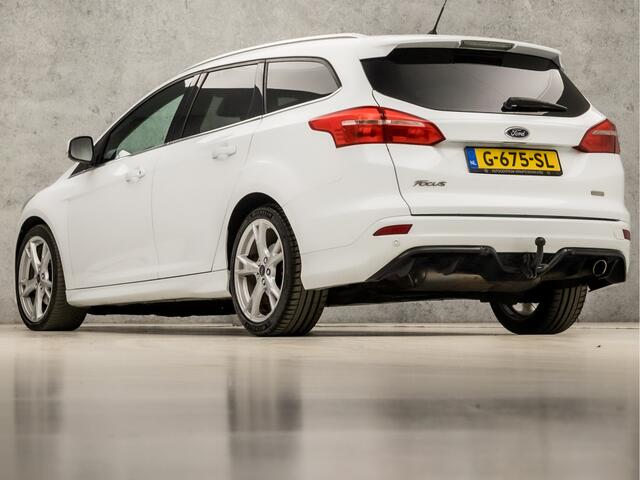 Ford FOCUS Wagon 1.5 ST-Line Titanium 150Pk (NAVIGATIE, CLIMATE, GETINT GLAS, TREKHAAK, STUUR/STOELVERWARMING, SPORTSTOELEN, CRUISE, LM VELGEN, NIEUWSTAAT)
