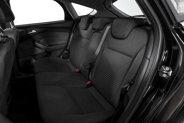 Ford FOCUS 1.0 Titanium 126 PK | Cruise | Voorruitverw. | PDC | NAV + App. Connect | ECC | Trekhaak | LM 17" |