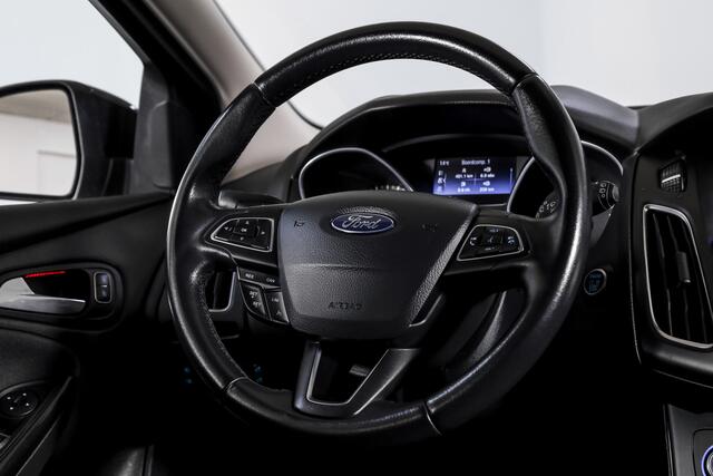 Ford FOCUS 1.0 Titanium 126 PK | Cruise | Voorruitverw. | PDC | NAV + App. Connect | ECC | Trekhaak | LM 17" |
