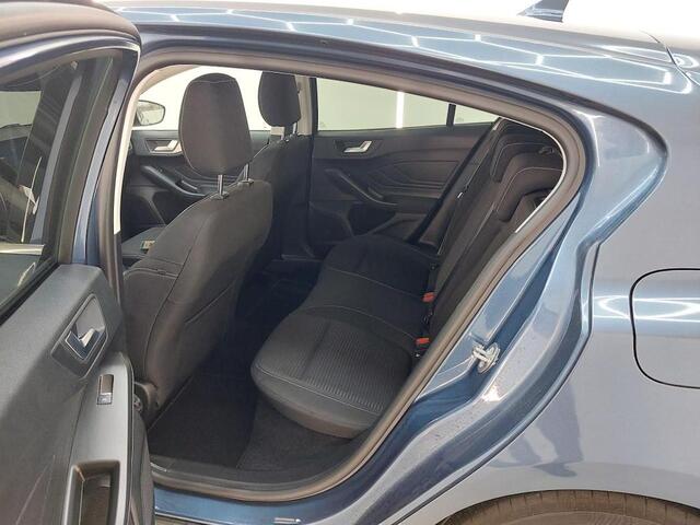 Ford FOCUS 1.0 EcoB Hybrid Titanium Groot Navi Camera Winter Parking pack 5drs 12.600km NL-Auto