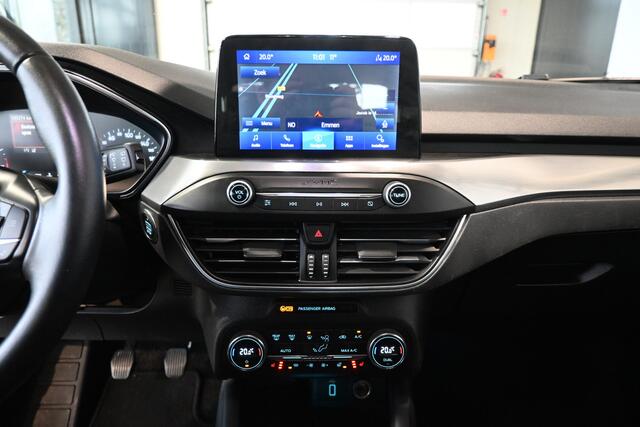 Ford FOCUS 1.0 EcoBoost ST Line Business Navigatie Carplay Stoelverwarming Trekhaak Inruil Mogelijk!