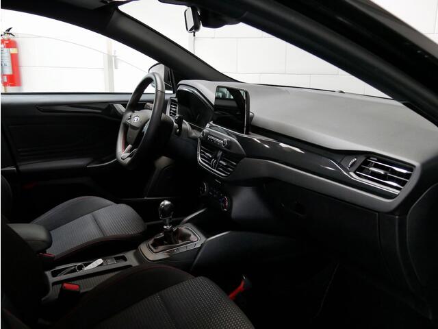 Ford FOCUS 1.0 125pk ST-Line Bus. AC/Navi/PDC/Carplay (all-incl. prijs)