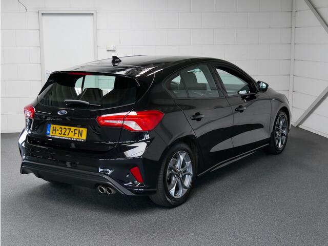 Ford FOCUS 1.0 125pk ST-Line Bus. AC/Navi/PDC/Carplay (all-incl. prijs)
