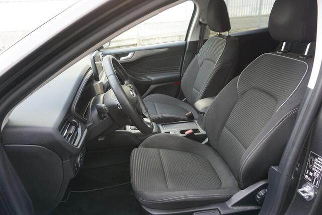 Ford FOCUS Wagon 1.0 EcoB.125PK Hybrid Titanium X Business/Camera/ Digitaal-Dashboard.