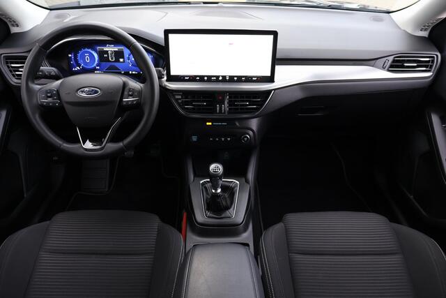 Ford FOCUS Wagon 1.0 EcoBoost Hybrid Titanium X 1e Eigenaar | Volledig Onderh | BTW | NL-Auto | Elek Trekhaak | Camera | Elek Klep | Navi | Carplay | Full Led | Cruise | DAB | PDC | Bots | Keyless