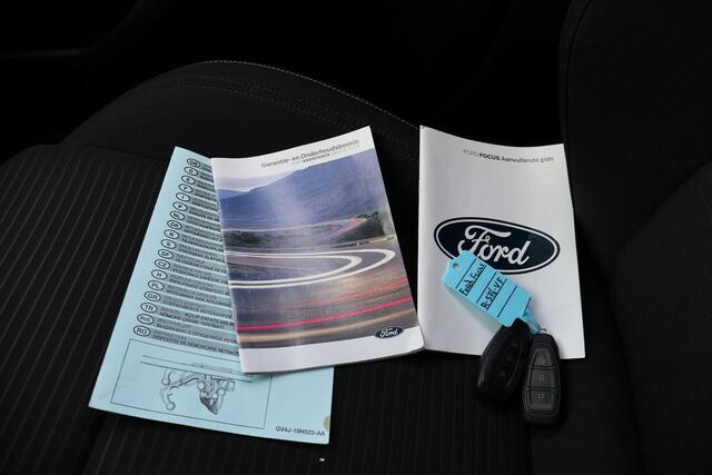 Ford FOCUS Wagon 1.0 EcoBoost Hybrid Titanium X 1e Eigenaar | Volledig Onderh | BTW | NL-Auto | Elek Trekhaak | Camera | Elek Klep | Navi | Carplay | Full Led | Cruise | DAB | PDC | Bots | Keyless