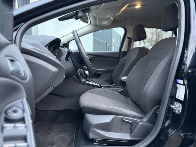 Ford FOCUS 1.0 EcoBoost Titanium 125pk Automaat | Apple Carplay/Android Auto | Bluetooth | Cruise control | Lichtmetalen velgen 16" | Navigatiesysteem full map | Parkeersensor voor en achter | Voorstoelen verwarmd | Zeer compleet!