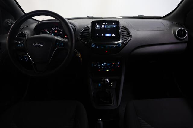 Ford KA Ka+ 1.2 Trend Ultimate Black NAV STOELVW CLIMA '18