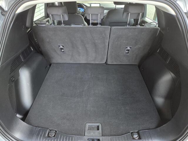 Ford KUGA 2.5 PHEV Titanium