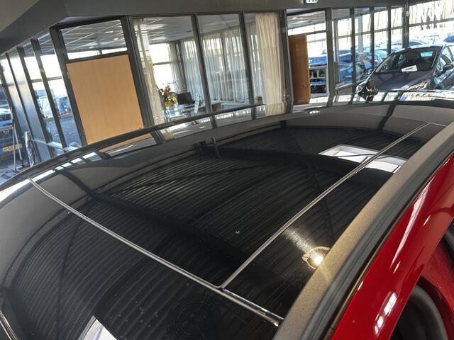 Ford KUGA 2.5 PHEV 225PK ST-Line X | Adapt. Cruise | 100% Dealer onderhouden | Winterpack | 2 Camera's | Pano |