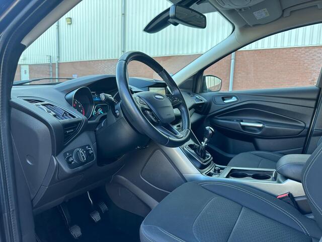 Ford KUGA 1.5 EcoBoost Titanium Climate C, Cruise C, Navigatie, Camera!!!! ZATERDAG 22-03 ZIJN WIJ GEOPEND VAN 9.00 / 16.00 !!!!