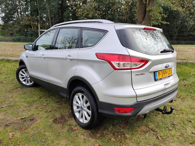 Ford KUGA 1.5 Titanium Styling Pack 4WD AUTOMAAT | CLIMA | CRUISE | TREKHAAK | HALF LEER |