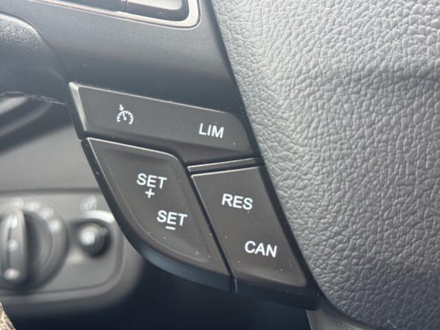 Ford KUGA 1.5 EcoBoost ST Line | Panodak | Keyless | Winter pack