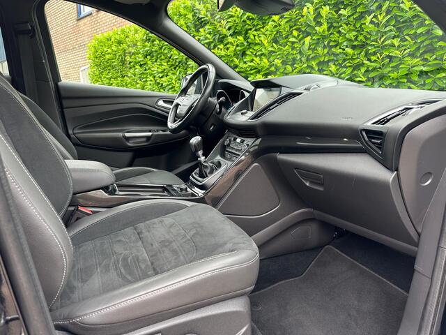 Ford KUGA 1.5 EcoBoost ST Line Climate C, Cruise C, Navigatie, Camera!!!! PINKSTERSHOW WOENSDAG 04-06 T/M MAANDAG 09-06!!!!