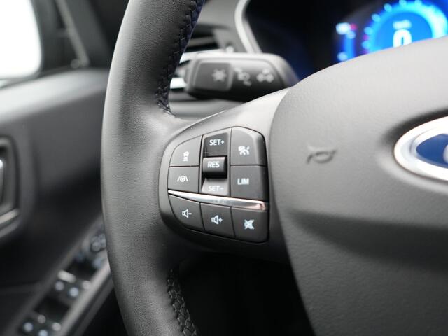 Ford KUGA 2.5 Titanium Plug In Hybrid 225pk PHEV | Adaptive Cruise | Keyless | Camera | Stoelverwarming | Apple Carplay | DAB | Navi Full Map |