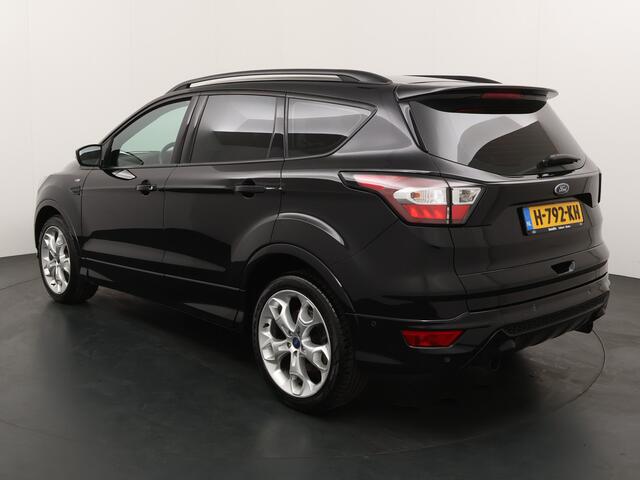 Ford KUGA 1.5 EcoBoost 150 pk ST-Line | Winter Pack | 19" | El. a. klep | Half leer | Apple Carplay