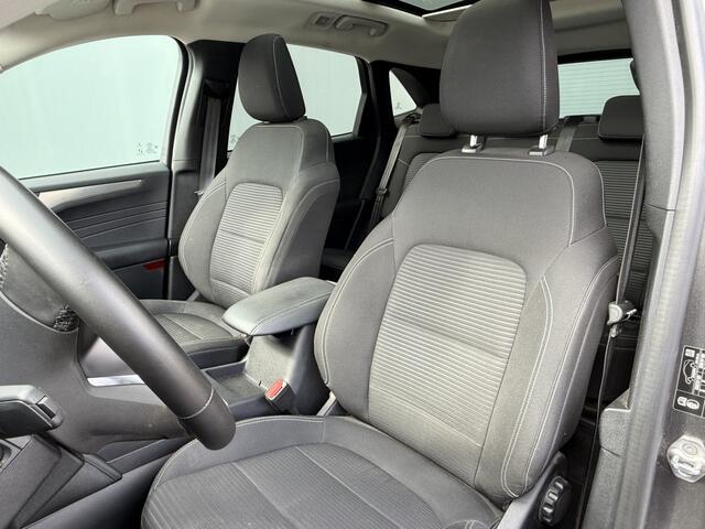 Ford KUGA BWJ 2023 2.5 PHEV Titanium PLUGIN / CAMERA / PANORAMA / CLIMA / CRUISE / NAVI / PRIV. GLAS / MULTIFUNCT. STUUR / LMV