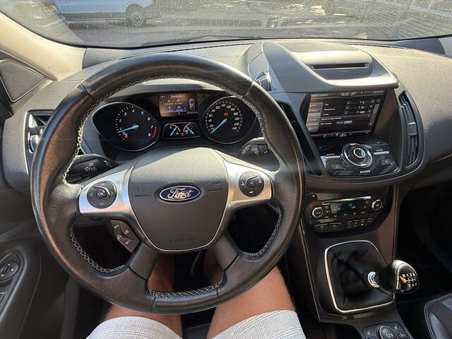 Ford KUGA 1.5 Titanium Styling Pack Bj 2016 Km 83.000 Nap 2e eigenaar Hoge Zit Luxe Uitvoering !!