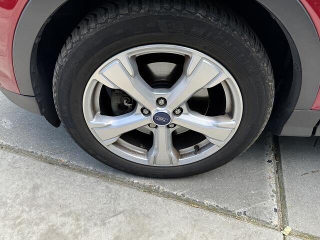 Ford KUGA 1.5 TDCi 120 PK Automaat Titanium Navi Trekhaak Stoelverwarming