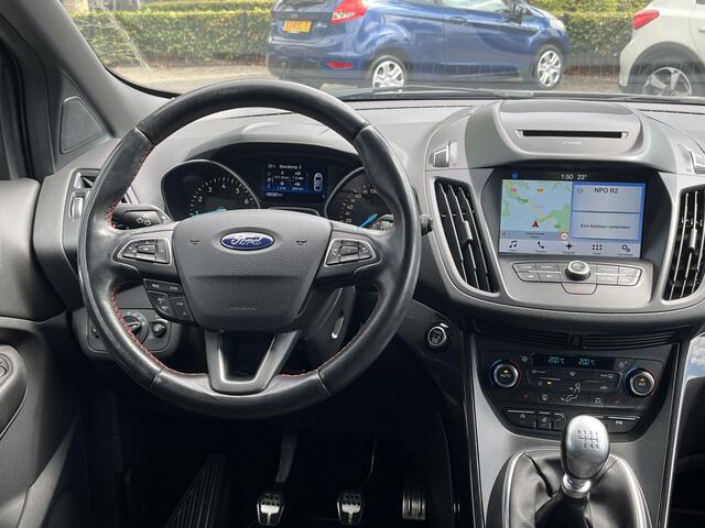 Ford KUGA 1.5 EcoBoost ST Line