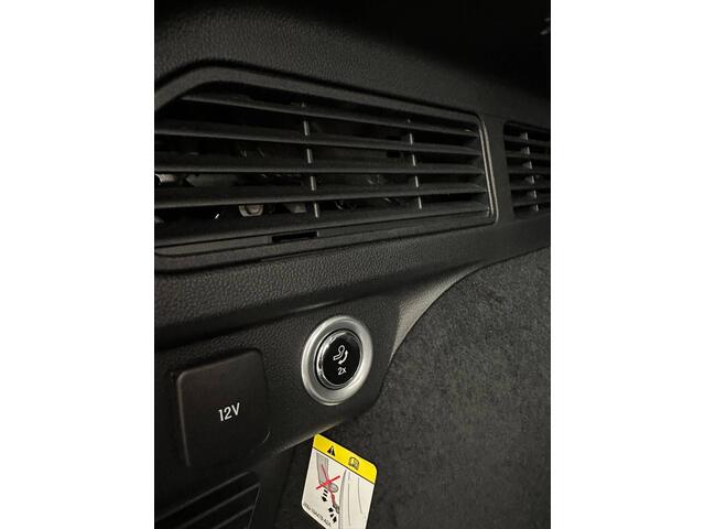 Ford KUGA 2.5 Titanium Plug in Hybride 225pk Dealer O.H PHEV | Trekhaak Af Fabriek | Head up | Adaptive cruise | Keyless | Park assist | Sportstoelen Verwarmd | Apple Carplay | Navigatie | Virtual | DAB |