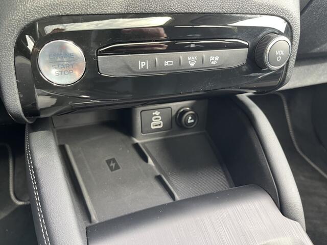 Ford KUGA 2.5 PHEV Active X 243pk e-CVT Automaat | 21244 | | Full Options | Panoramadak | Technology Pack | Winter Pack | Head-up | etc. etc.