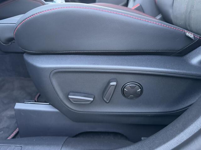 Ford KUGA 2.5 PHEV ST-Line X | 243pk | Driver Assistance Pack | Winterpack | Wegklapbare Trekhaak | Technology Pack | All season banden