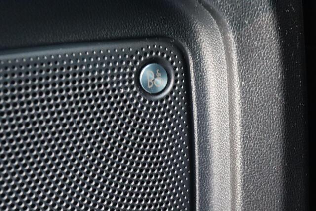 Ford KUGA 1.5 ECOBOOST ST-LINE X | ELEK. TREKHAAK | B&O | HALF LEDER | CARPLAY | VOORRUITVERW. | CLIMATE | KEY-LESS