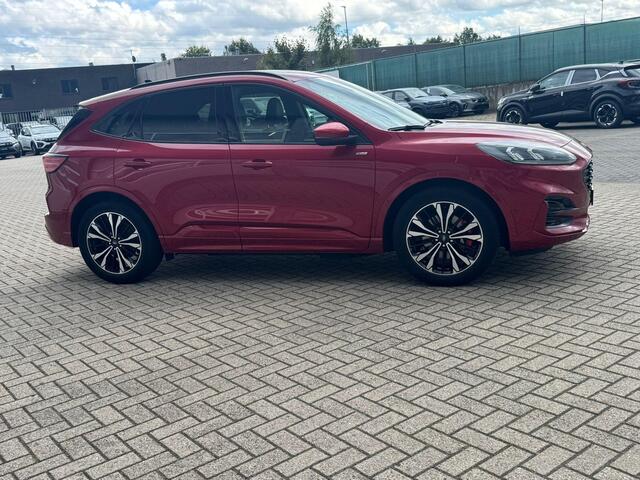 Ford KUGA 2.5 PHEV ST-Line X