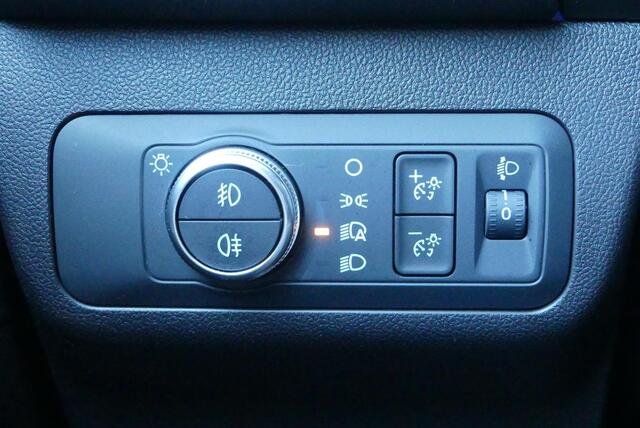 Ford KUGA 1.5 EcoBoost ST-Line CRUISE, CLIMA, WINTER PACK, NAVI, LANE ASSIST, PDC V&A, CAMERA, 8.574KM