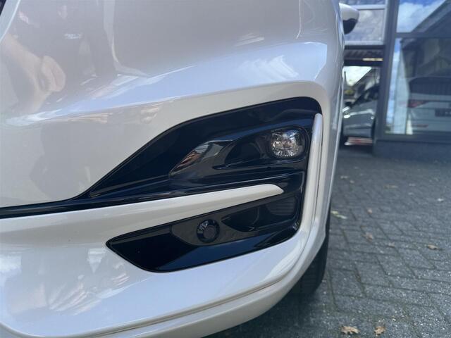 Ford KUGA 1.5 EcoB. ST-Line X 1800 kg trekgewicht.