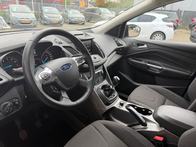 Ford KUGA 1.5 Titanium