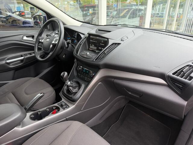 Ford KUGA 1.5 Titanium