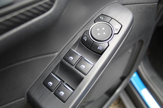 Ford KUGA 2.5-243pk PHEV ST-Line X. 2100kg trekgewicht ! Nieuw Model ! Elektr. verstelb. AGR stoelen voor, Stoel-, stuur-, voorraam- en achterbank verwarming, Elektr. panorama/schuif-kanteldak , Trekhaak wegklapbaar,