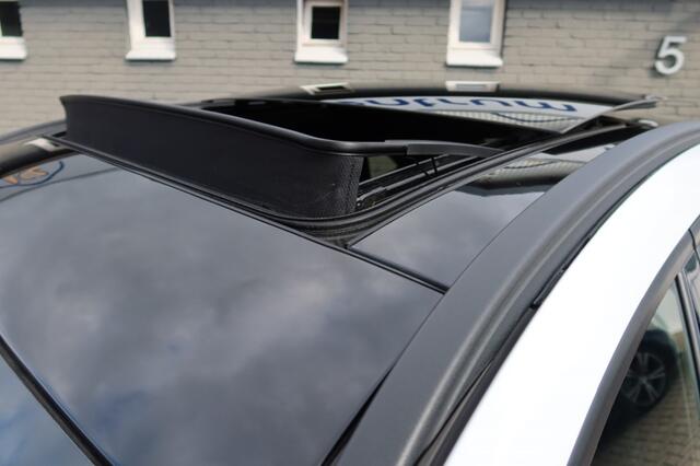 Ford KUGA 2.5 PHEV ST-LINE, PANO, TREKHAAK ENZ...