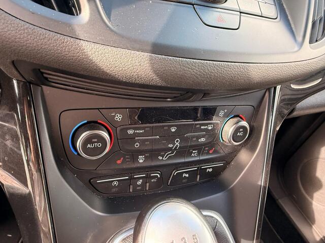 Ford KUGA 1.5 EcoBoost ST Line 150pk Adaptieve Cruise | Trekhaak | Achteruitrijcamera | Stoelverwarming | Nieuwe distributieriem ! | Elektrische Achterklep | Dealer onderhouden