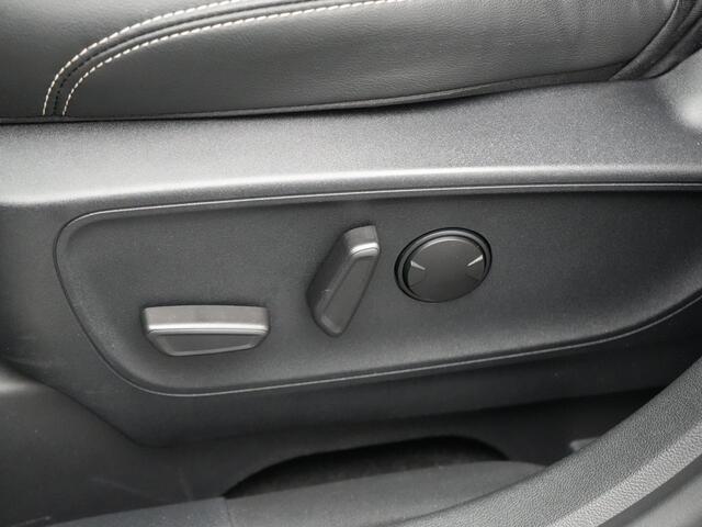 Ford KUGA 2.5 Vignale Plug In Hybrid 225pk Dealer O.H PHEV | Head Up | Adaptive Cruise | Lederen Sportstoelen Memory & Verwarmd | Bang & Olufsen | 360 Camera | Apple Carplay | Keyless | Blis | Stuur Verwarmd | Navigatie | DAB |