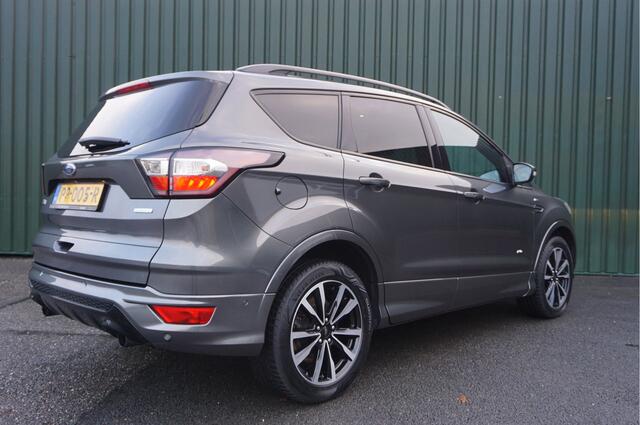 Ford KUGA 1.5 EcoBoost 180pk ST Line Automaat AWD + Trekhaak/ Navi/ Carplay/ Garantie!
