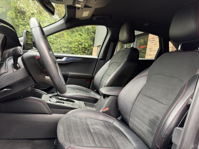 Ford KUGA ST- Lijne X Plug in Hybrid trekhaak afneem baar .elc achterklep . enz