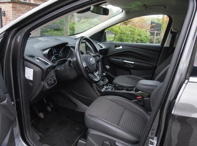 Ford KUGA 1.5 EcoBoost Titanium | Apple Carplay | Camera | Cruise Control | Trekhaak |