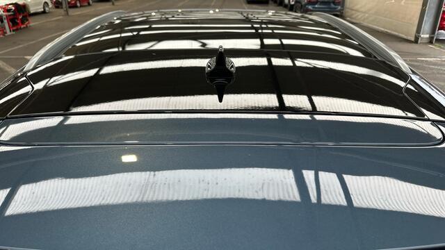 Ford KUGA 2.5 FULL HYBRID FHEV 190K VIGNALE CVT | Panoramadak | Geen Plug-In!