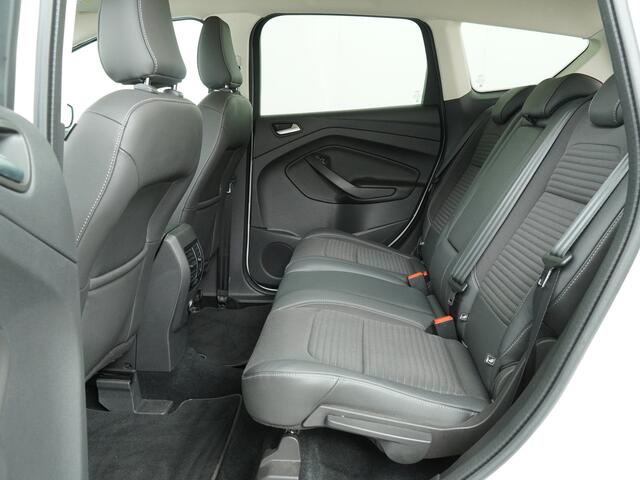 Ford KUGA 1.5 EcoBoost 150pk Titanium | Trekhaak | Camera | Keyless | Voorruitverwarming | Cruise | Park. Sens. V+A |