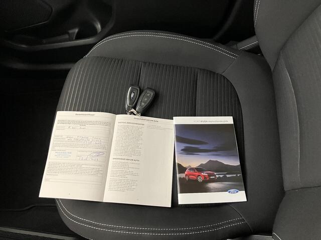 Ford KUGA 2.5 PHEV Titanium / Eerste Eigenaar / Trekhaak 1500 KG / NL Auto / Stoel- en Stuurverwarming / Verwarmde Voorruit / Navigatie / Camera / Dual-Zone Climate Control /