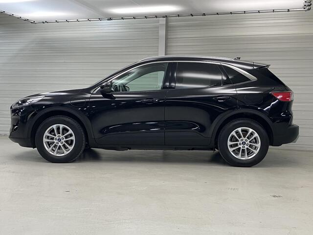 Ford KUGA 2.5 PHEV Titanium / Eerste Eigenaar / Trekhaak 1500 KG / NL Auto / Stoel- en Stuurverwarming / Verwarmde Voorruit / Navigatie / Camera / Dual-Zone Climate Control /